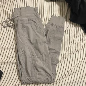 Lululemon Studio Jogger Gray Size 4